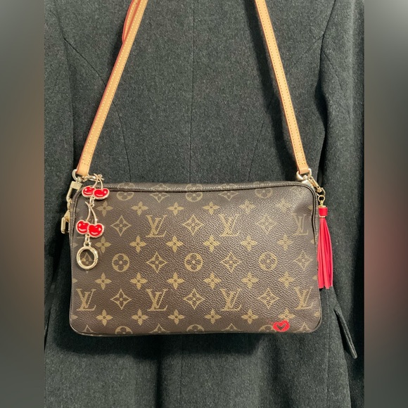 Louis Vuitton Handbags - ✅AUTHENTIC LV BAG 2WAYSCLUTCH 872NO